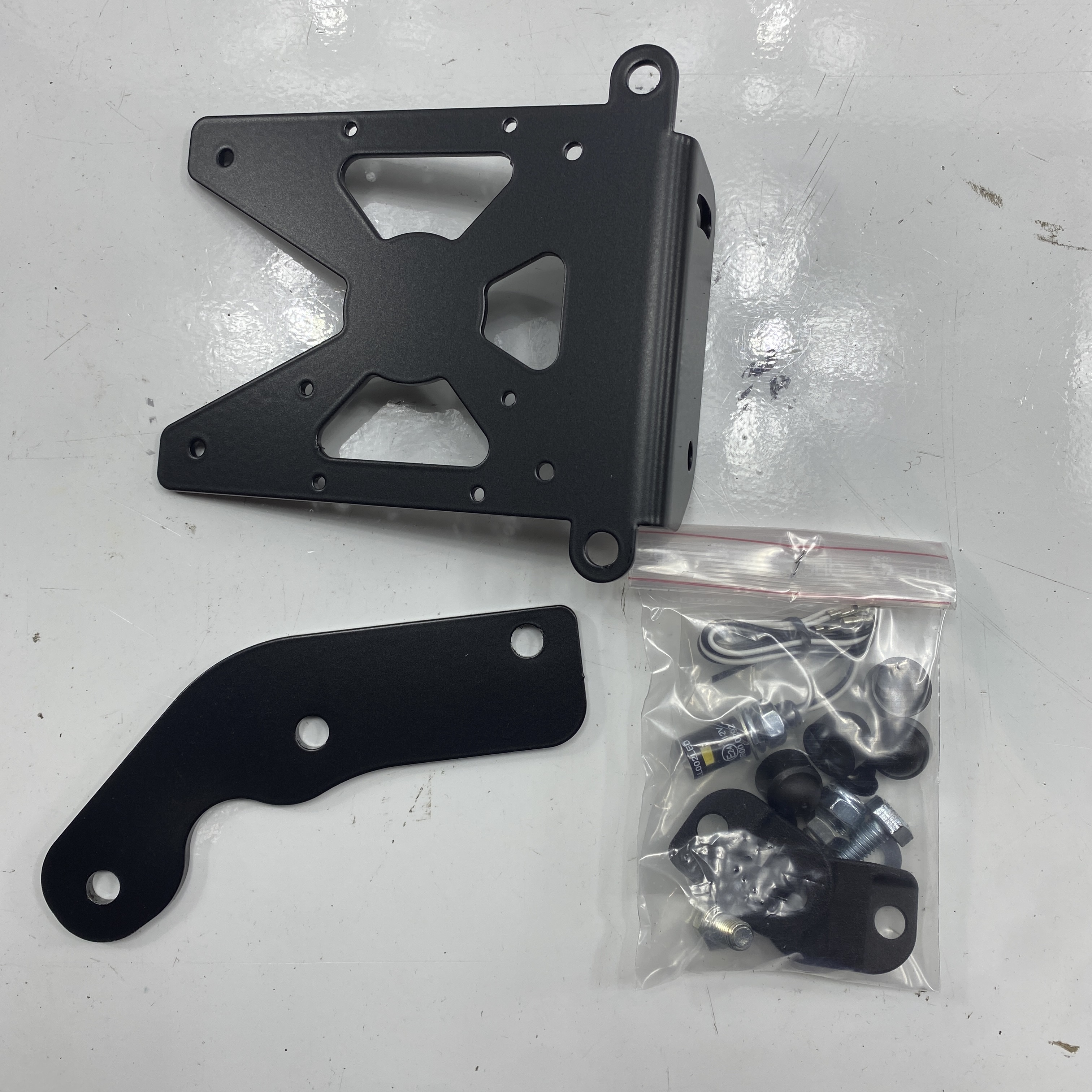 Support de plaque latéral OEM SPLHD008